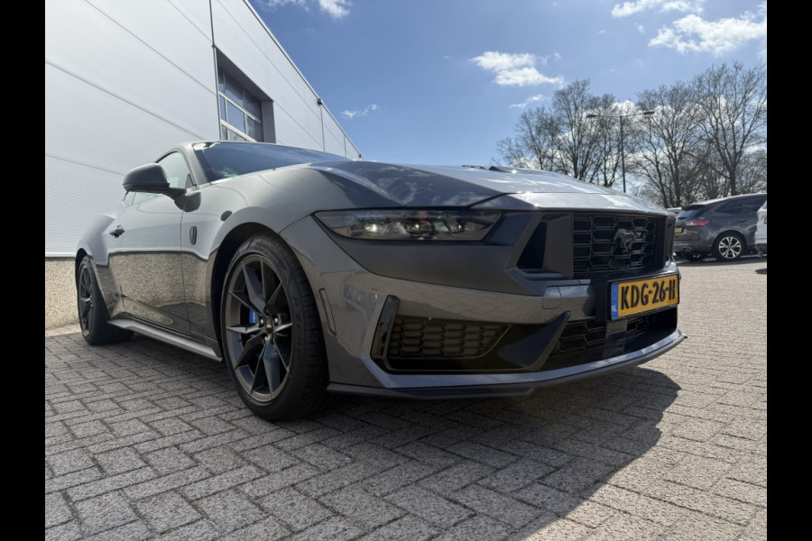 Ford Mustang Fastback 5.0 V8 Dark Horse
