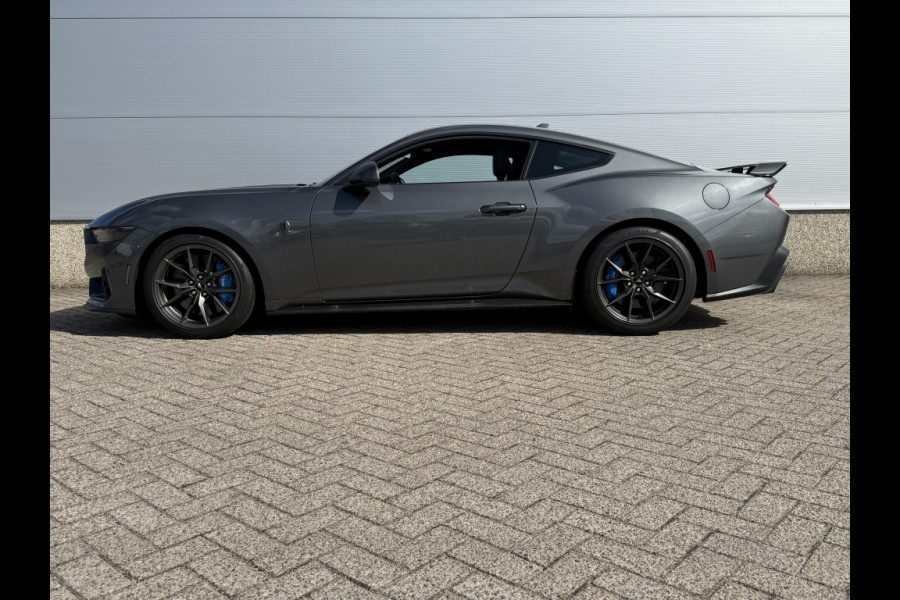 Ford Mustang Fastback 5.0 V8 Dark Horse