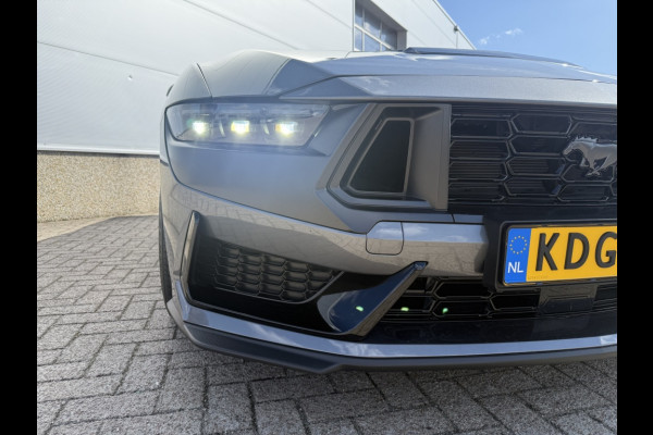 Ford Mustang Fastback 5.0 V8 Dark Horse