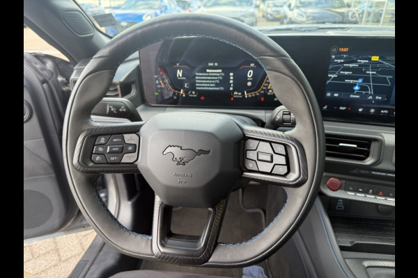 Ford Mustang Fastback 5.0 V8 Dark Horse