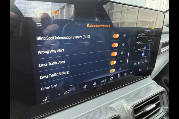 Ford Mustang Fastback 5.0 V8 Dark Horse