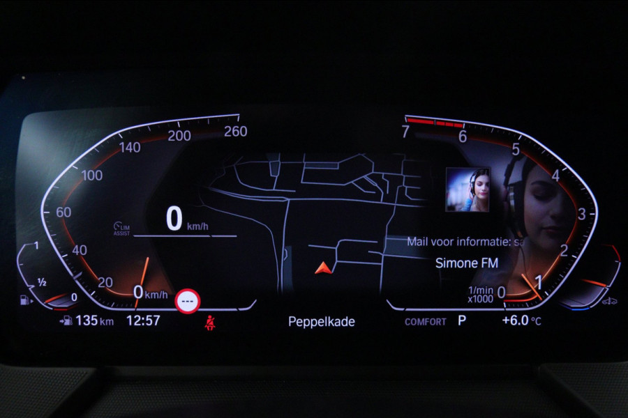 BMW 1-serie 118i Executive Edition NAP/CARPLAY/CAM/LANEASSIST/NAVI/VOL