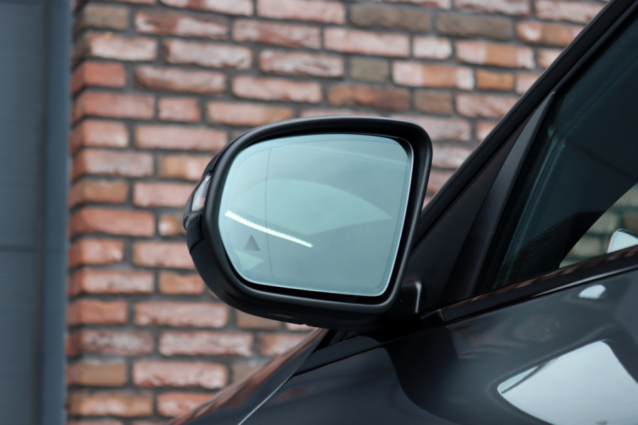 Mercedes-Benz C-Klasse Estate 300 e Business Solution AMG | Luchtvering | Panoramadak | Burmester | Memory | Camera | Spoorpakket | Dodehoekassistent | Multibeam LED | Sfeerverlichting |