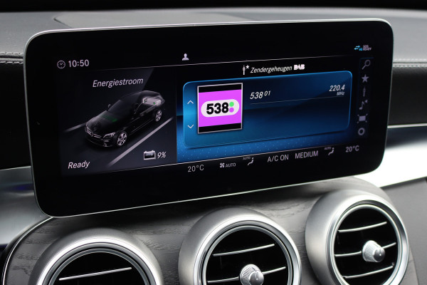 Mercedes-Benz C-Klasse Estate 300 e Business Solution AMG | Luchtvering | Panoramadak | Burmester | Memory | Camera | Spoorpakket | Dodehoekassistent | Multibeam LED | Sfeerverlichting |