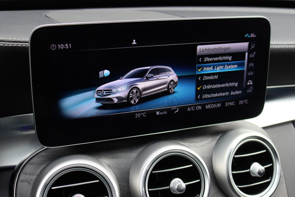 Mercedes-Benz C-Klasse Estate 300 e Business Solution AMG | Luchtvering | Panoramadak | Burmester | Memory | Camera | Spoorpakket | Dodehoekassistent | Multibeam LED | Sfeerverlichting |