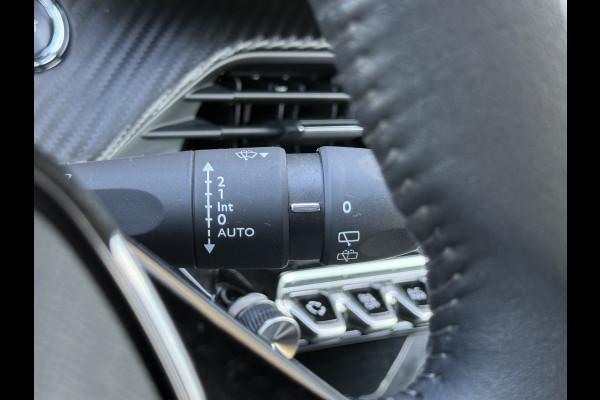 Peugeot 208 1.2 PureTech Blue Lease Allure | Trekhaak | CarPlay | Camera | 16 inch