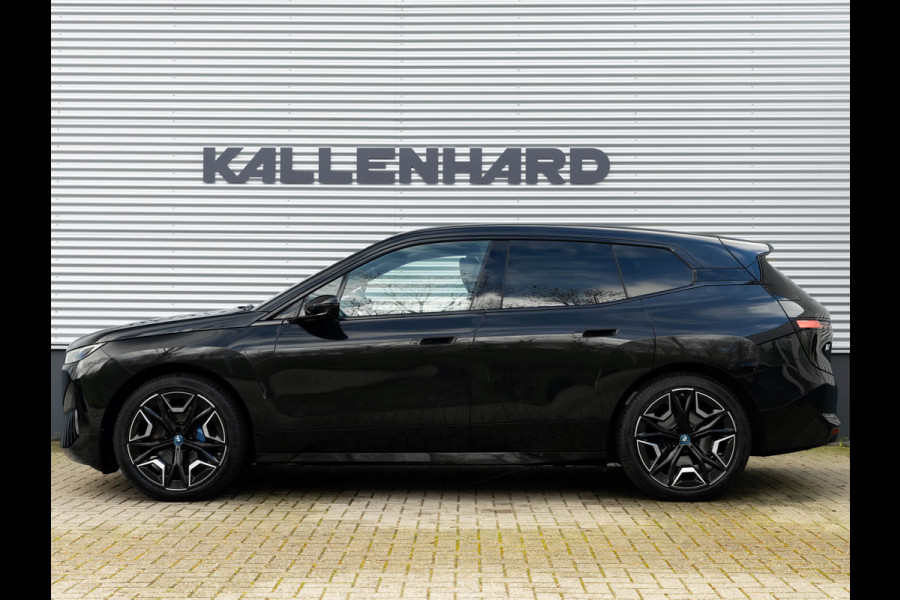 BMW iX xDrive50 - Luchtvering - Active Steering - Pano - Trekhaak