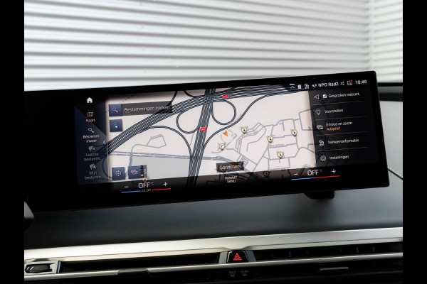 BMW iX xDrive50 - Luchtvering - Active Steering - Pano - Trekhaak