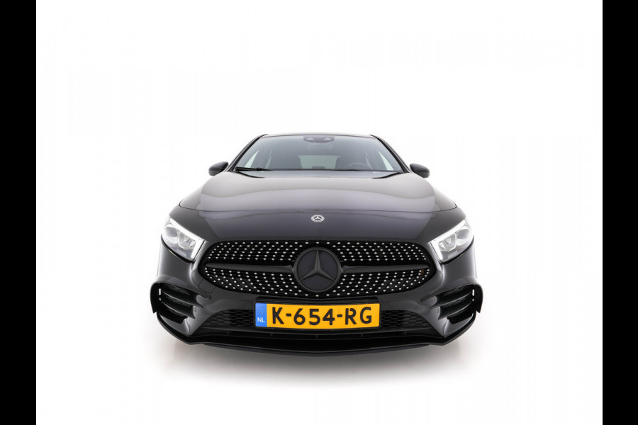 Mercedes-Benz A-Klasse 160 AMG-Sportpack Business-Solution (INCL-BTW) *WIDESCREEN-DIGI-COCKPIT | FULL-LED | LEATHER-MICROFIBRE | CAMERA | DYNAMIC-SELECT | CRUISE | HEATED-SPORTSEATS | PRIVACY-GLASS | DAB | AMBIENT-LIGHT | 18"ALU*