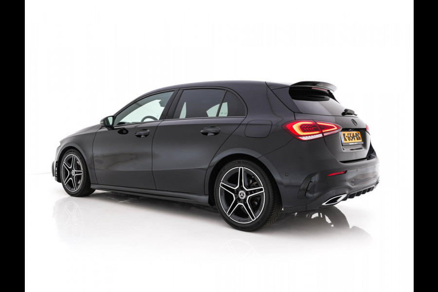 Mercedes-Benz A-Klasse 160 AMG-Sportpack Business-Solution (INCL-BTW) *WIDESCREEN-DIGI-COCKPIT | FULL-LED | LEATHER-MICROFIBRE | CAMERA | DYNAMIC-SELECT | CRUISE | HEATED-SPORTSEATS | PRIVACY-GLASS | DAB | AMBIENT-LIGHT | 18"ALU*