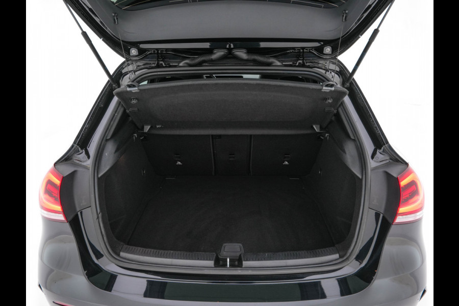 Mercedes-Benz A-Klasse 160 AMG-Sportpack Business-Solution (INCL-BTW) *WIDESCREEN-DIGI-COCKPIT | FULL-LED | LEATHER-MICROFIBRE | CAMERA | DYNAMIC-SELECT | CRUISE | HEATED-SPORTSEATS | PRIVACY-GLASS | DAB | AMBIENT-LIGHT | 18"ALU*