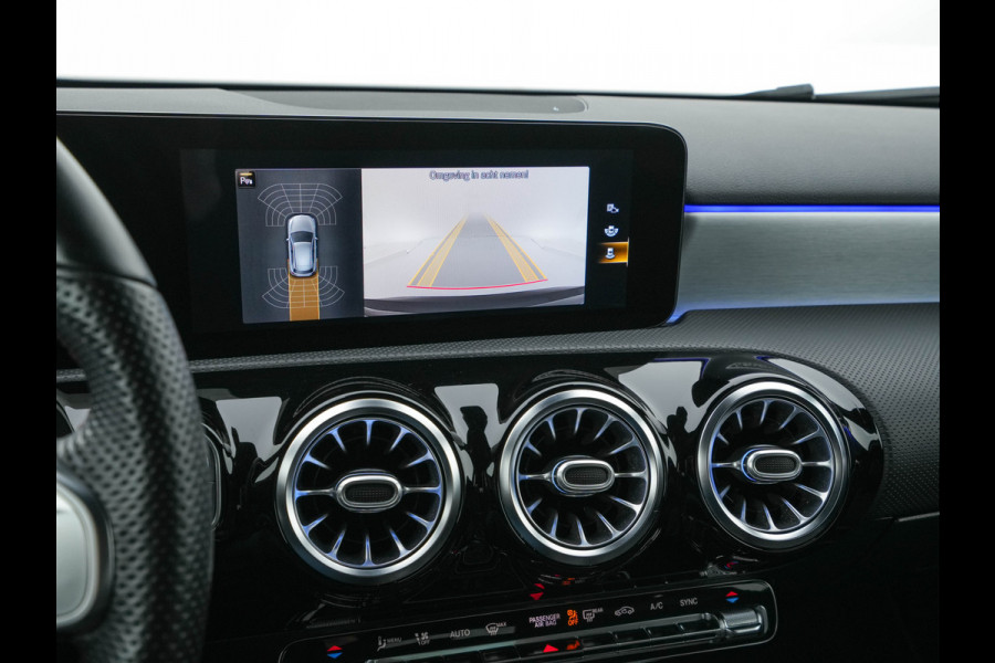 Mercedes-Benz A-Klasse 160 AMG-Sportpack Business-Solution (INCL-BTW) *WIDESCREEN-DIGI-COCKPIT | FULL-LED | LEATHER-MICROFIBRE | CAMERA | DYNAMIC-SELECT | CRUISE | HEATED-SPORTSEATS | PRIVACY-GLASS | DAB | AMBIENT-LIGHT | 18"ALU*