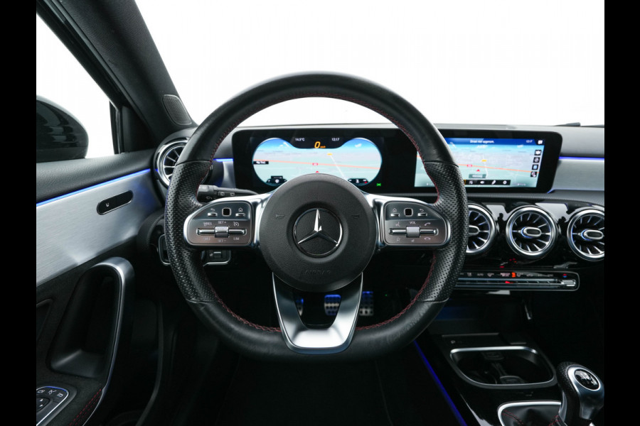 Mercedes-Benz A-Klasse 160 AMG-Sportpack Business-Solution (INCL-BTW) *WIDESCREEN-DIGI-COCKPIT | FULL-LED | LEATHER-MICROFIBRE | CAMERA | DYNAMIC-SELECT | CRUISE | HEATED-SPORTSEATS | PRIVACY-GLASS | DAB | AMBIENT-LIGHT | 18"ALU*