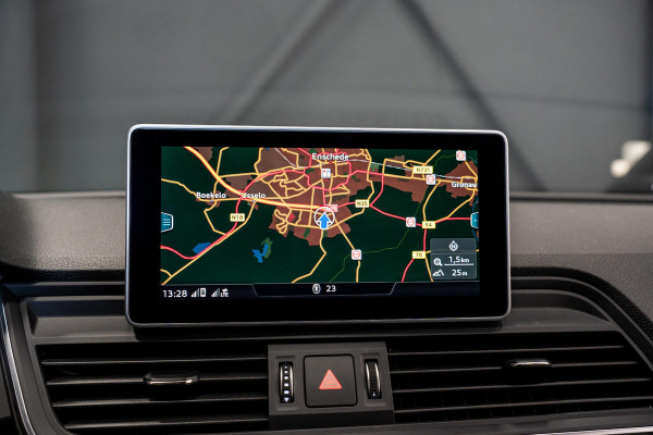 Audi Q5 2.0 TFSI quattro Audi Q5 2.0 TFSI Quattro *S-Line / Luchtvering / Virtual Dashboard / Keyless Entry / Audi Sound-systeem*