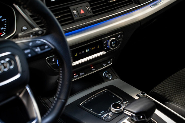 Audi Q5 2.0 TFSI quattro Audi Q5 2.0 TFSI Quattro *S-Line / Luchtvering / Virtual Dashboard / Keyless Entry / Audi Sound-systeem*