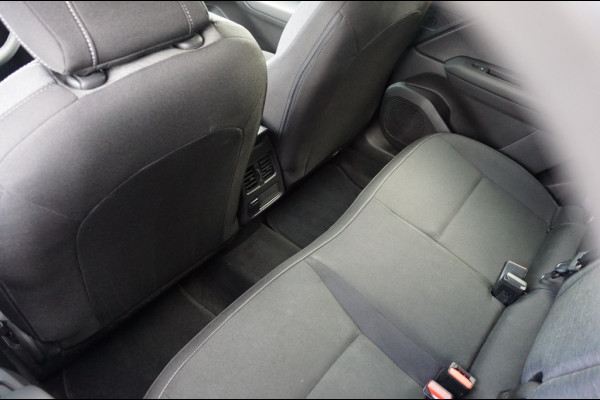 Renault Captur 130PK Intens NAVI | AUTOMAAT | TREKHAAK | STOELVERWARMING