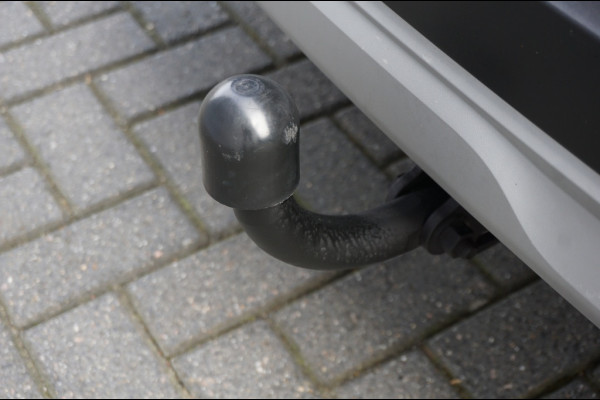 Renault Captur 130PK Intens NAVI | AUTOMAAT | TREKHAAK | STOELVERWARMING