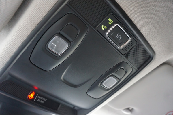 Renault Captur 130PK Intens NAVI | AUTOMAAT | TREKHAAK | STOELVERWARMING