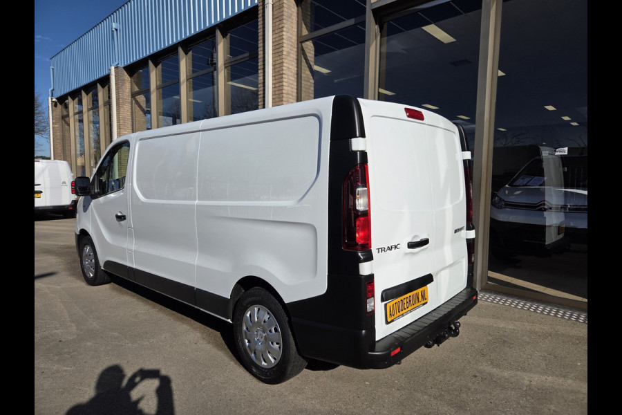 Renault Trafic 2.0 dCi 120Pk /88kw L2 Airco Parkeersensor Trekhaak Business