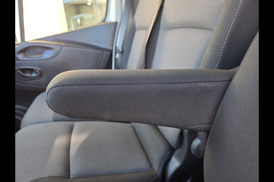 Renault Trafic 2.0 dCi 120Pk /88kw L2 Airco Parkeersensor Trekhaak Business