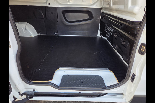 Renault Trafic 2.0 dCi 120Pk /88kw L2 Airco Parkeersensor Trekhaak Business