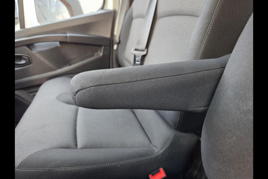 Renault Trafic 2.0 dCi 130Pk/ 96 Kw Nieuw model L2 Business Airco Cruisecontrol Achteruitrijcamera