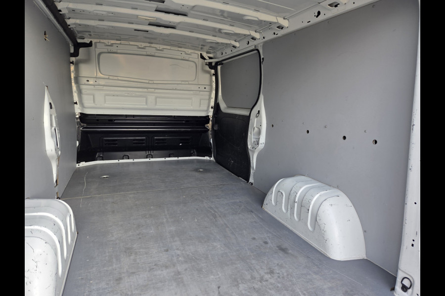 Renault Trafic 2.0 dCi 130Pk/ 96 Kw Nieuw model L2 Business Airco Cruisecontrol Achteruitrijcamera