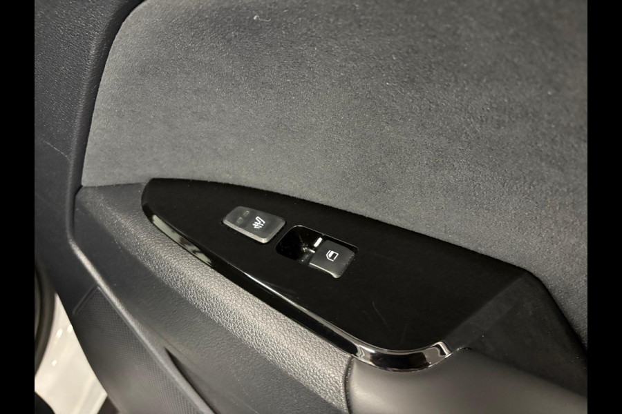 Kia Sportage 1.6 T-GDi Plug-in Hybrid*GT-Line*265PK*Pano*Winter-Pakket*Trehaak*Apple-Carplay*