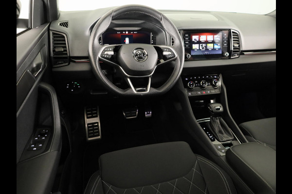 Škoda Karoq 1.5 TSI ACT Sportline Business 150pk | Wegklapbare trekhaak | Navigatie via APP | Verlengde garantie | Verwambare stoelen voor en achter
