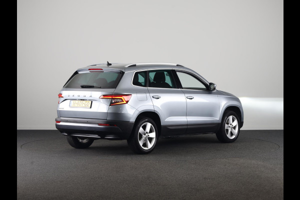Škoda Karoq 1.0 TSI Business Edition 115 PK | Navigatie | Parkeercamera | Keyless entry |