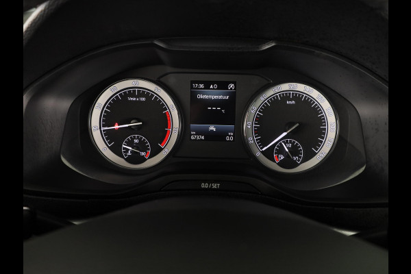 Škoda Karoq 1.0 TSI Business Edition 115 PK | Navigatie | Parkeercamera | Keyless entry |