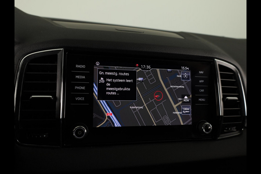 Škoda Karoq 1.0 TSI Business Edition 115 PK | Navigatie | Parkeercamera | Keyless entry |