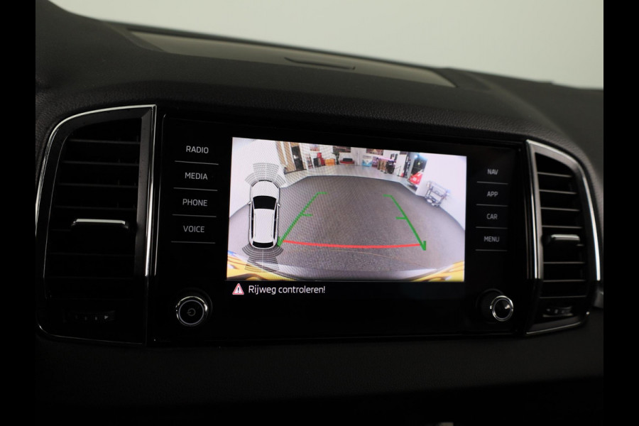 Škoda Karoq 1.0 TSI Business Edition 115 PK | Navigatie | Parkeercamera | Keyless entry |