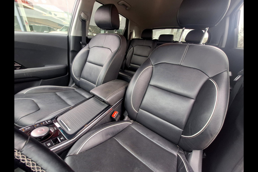 Kia e-Niro ExecutiveLine 64 kWh | SOH: nnb |  Leder | Climate | Stoel&Stuur Verwarming | Memory Seat | Navi | Adaptive CC |