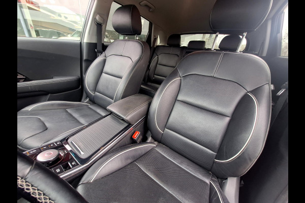 Kia e-Niro ExecutiveLine 64 kWh | SOH: nnb |  Leder | Climate | Stoel&Stuur Verwarming | Memory Seat | Navi | Adaptive CC |