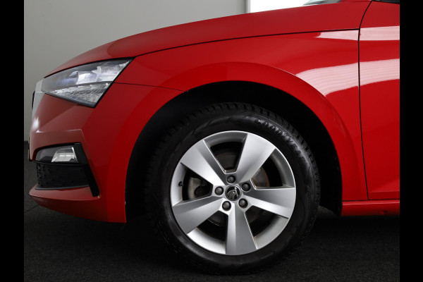 Škoda SCALA 1.0 TSI Ambition 110 PK | Navigatie via app | Parkeersensoren | LM Velgen |
