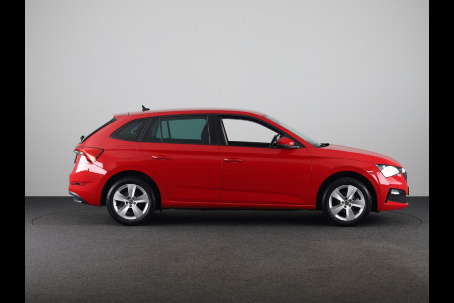 Škoda SCALA 1.0 TSI Ambition 110 PK | Navigatie via app | Parkeersensoren | LM Velgen |