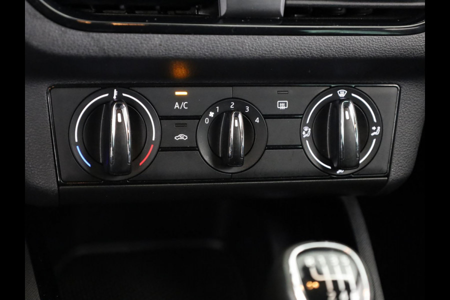 Škoda SCALA 1.0 TSI Ambition 110 PK | Navigatie via app | Parkeersensoren | LM Velgen |