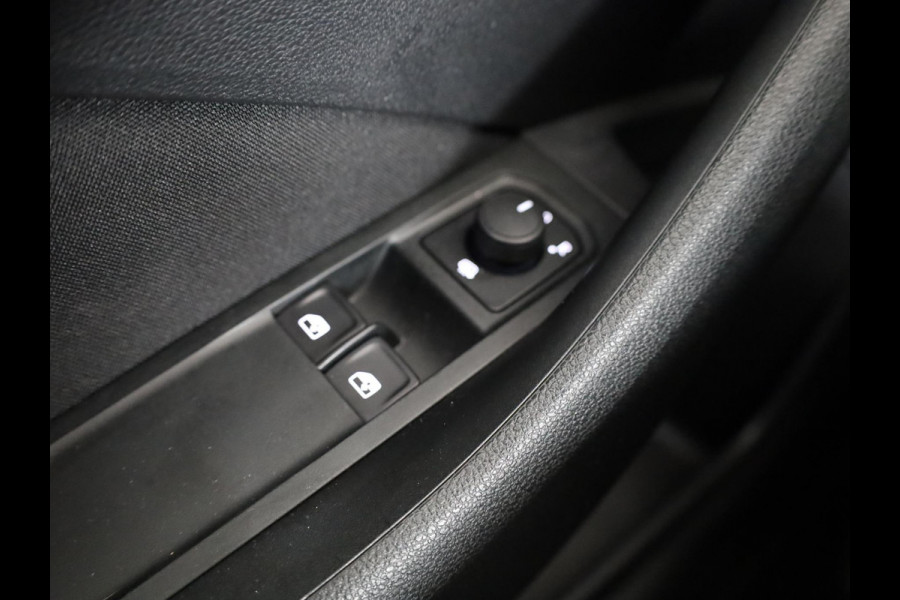 Škoda SCALA 1.0 TSI Ambition 110 PK | Navigatie via app | Parkeersensoren | LM Velgen |