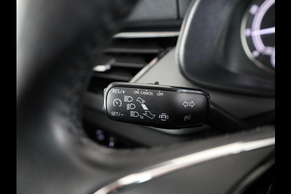 Škoda SCALA 1.0 TSI Ambition 110 PK | Navigatie via app | Parkeersensoren | LM Velgen |