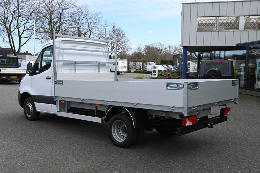 Mercedes-Benz Sprinter 515 CDI L2 Pro Open laadbak 3500 KG trekhaak, Geveerde stoel
