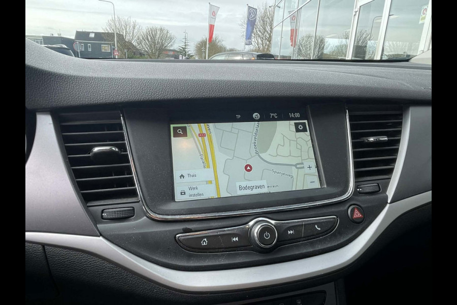 Opel Astra Sports Tourer 1.2 Edition / camera / navigatie / trekhaak
