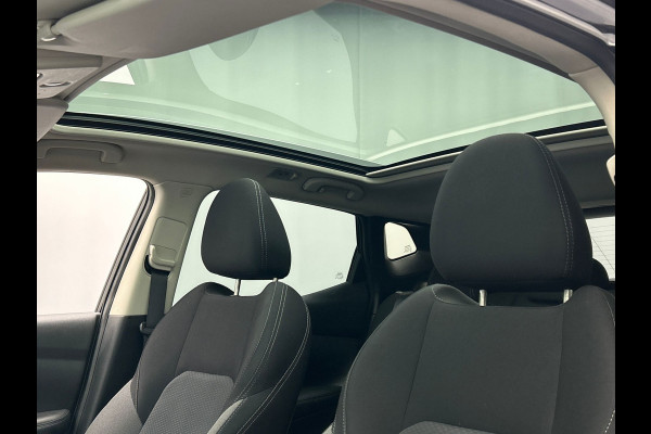 Nissan QASHQAI 1.3 DIG-T Business Edition Carplay Panorama-dak Navigatie 360° Camera Climate-control Cruise