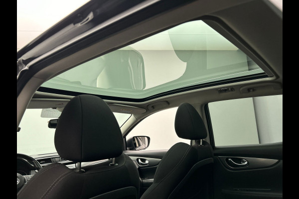 Nissan QASHQAI 1.3 DIG-T Business Edition Carplay Panorama-dak Navigatie 360° Camera Climate-control Cruise