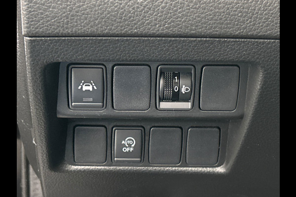 Nissan QASHQAI 1.3 DIG-T Business Edition Carplay Panorama-dak Navigatie 360° Camera Climate-control Cruise