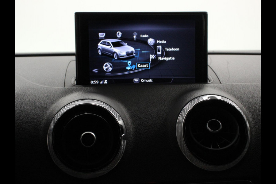 Audi A3 Sportback 1.5 TFSI CNG Automaat S-Line Navigatie Parkeersensoren achter Cruise Control Stoelverwarming 18"Lichtmetalen velgen Ledverlichting Climate Control