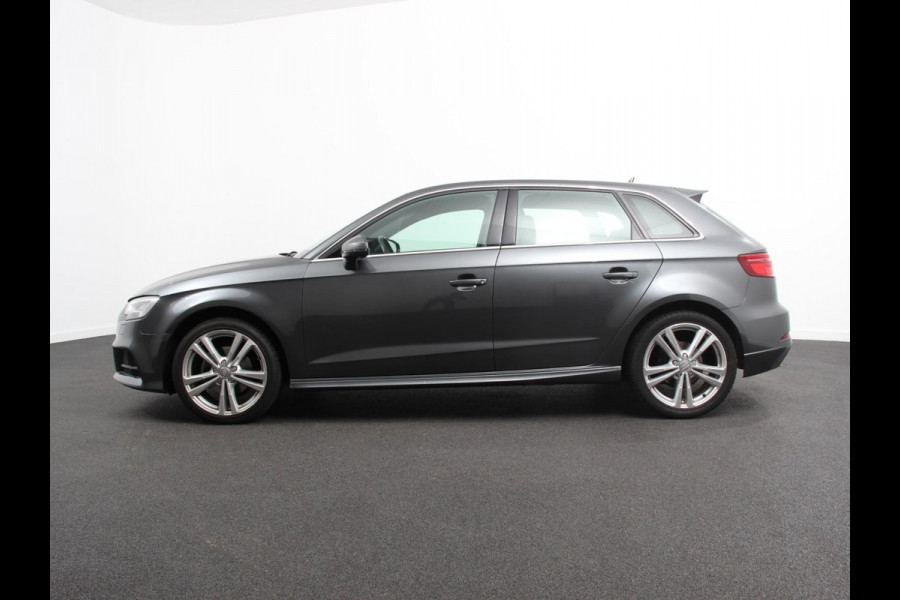Audi A3 Sportback 1.5 TFSI CNG Automaat S-Line Navigatie Parkeersensoren achter Cruise Control Stoelverwarming 18"Lichtmetalen velgen Ledverlichting Climate Control