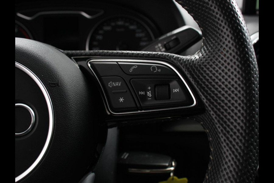 Audi A3 Sportback 1.5 TFSI CNG Automaat S-Line Navigatie Parkeersensoren achter Cruise Control Stoelverwarming 18"Lichtmetalen velgen Ledverlichting Climate Control