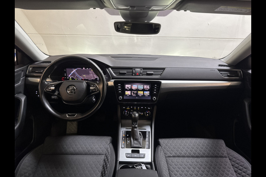 Škoda Superb Combi TSI iV 218PK HYBRID DSG BUSINESS TREKHAAK/NAVI/CANTON-AUDIO