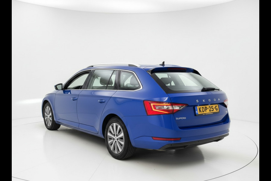 Škoda Superb Combi TSI iV 218PK HYBRID DSG BUSINESS TREKHAAK/NAVI/CANTON-AUDIO